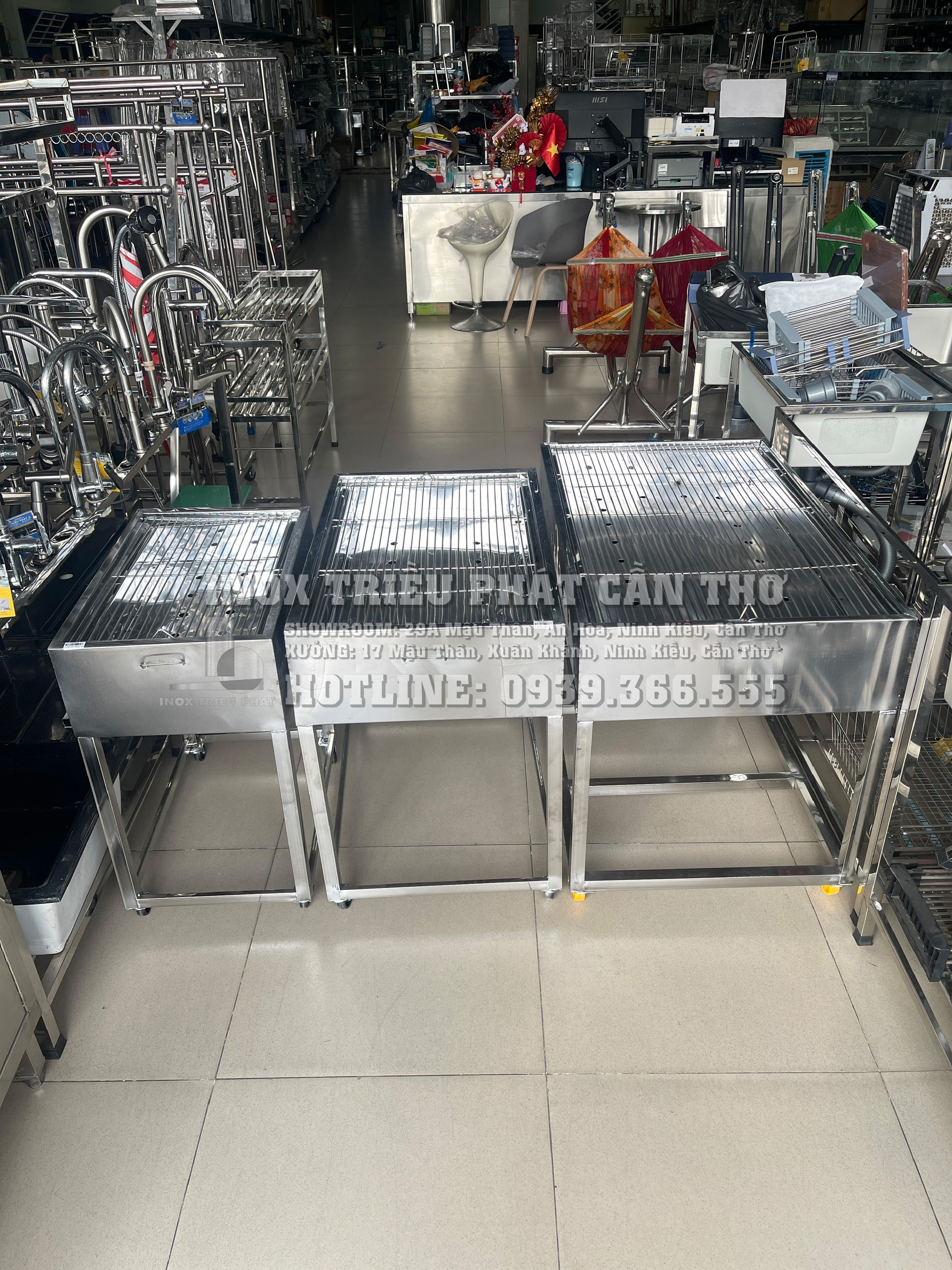 Lò nướng có chân inox 430