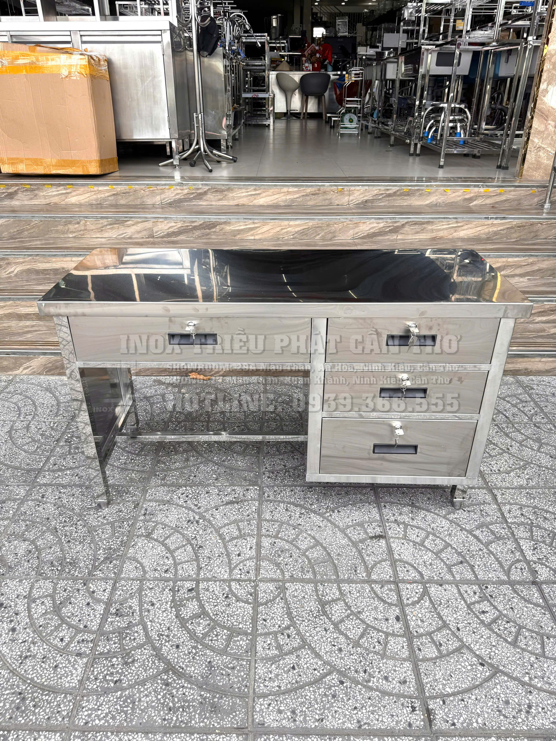 Bàn làm việc inox 304