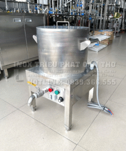 🍲 Nồi Điện Inox 304 20L – Tiện Lợi, Tiết Kiệm, Đa Năng Trong Chế Biến Thực Phẩm Nồi điện inox 304 20L được thiết kế để đáp ứng nhu cầu nấu thực phẩm với dung tích vừa phải, phù hợp cho các cơ sở kinh doanh ăn uống và gia đình có nhu cầu sử dụng thường xuyên. Sản phẩm giúp rút ngắn thời gian chế biến, hạn chế tốn công canh lửa và mang lại hiệu quả sử dụng cao. Tại INOX TRIỀU PHÁT CẦN THƠ, nồi điện được sản xuất từ inox 304 chất lượng cao, đảm bảo độ bền, tính thẩm mỹ và khả năng vận hành ổn định trong thời gian dài.